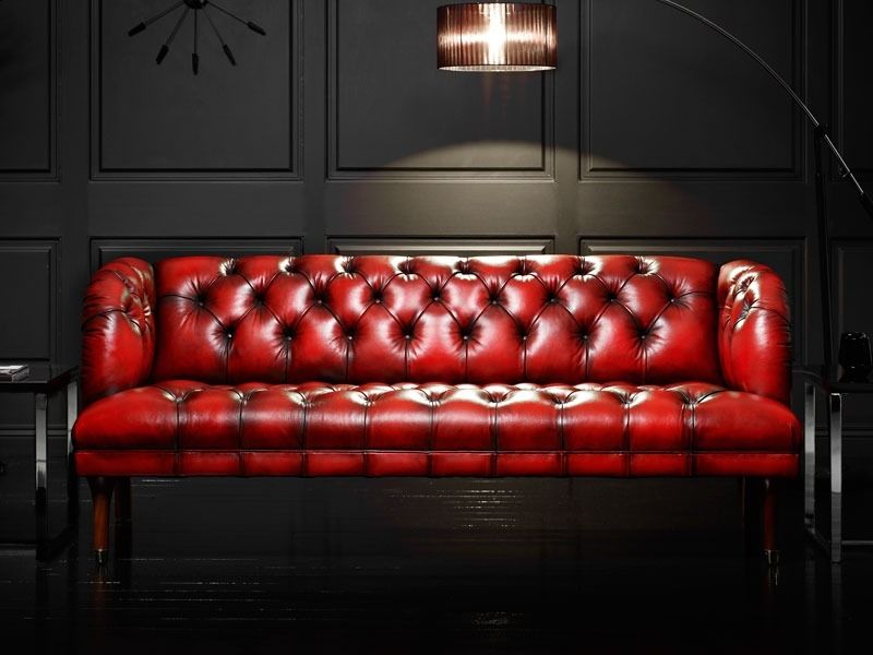 sofa kulit klasik warna merah